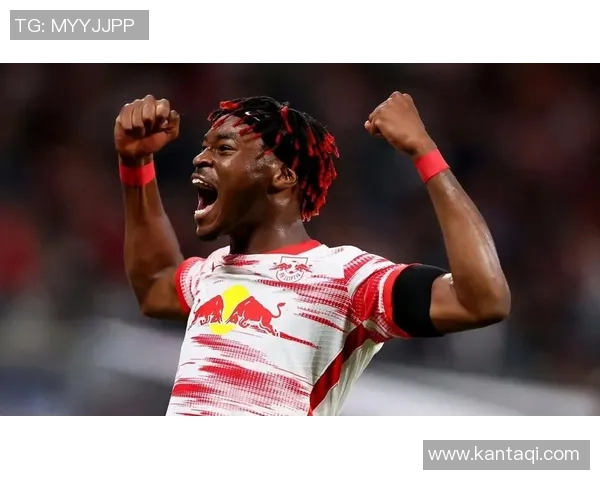 中超热战：拜仁逆转曼联四比三全场沸腾转会传闻再起