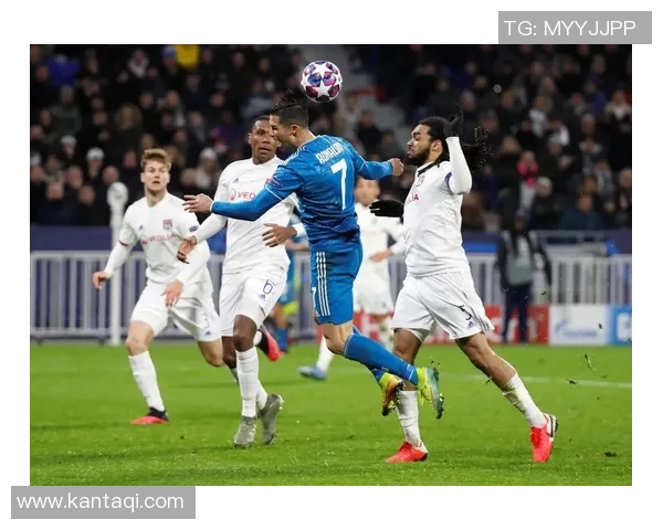 中超精彩对决里昂与曼城战成平局乌龙球成比赛转折点分析