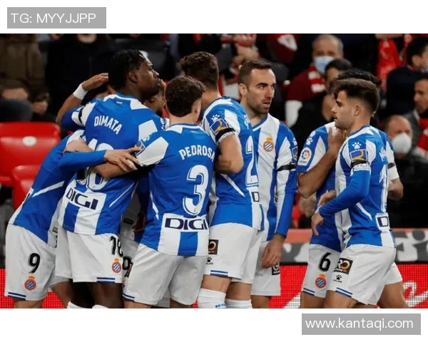 友谊赛惊现冷门巴黎圣日耳曼与波尔图战成平局引发全场热议