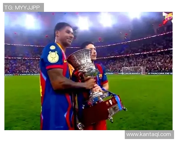 意甲激战曼联6-2巴萨精彩瞬间回顾与十大进球集锦 意甲激战曼联6-2巴萨精彩瞬间回顾与十大进球集锦