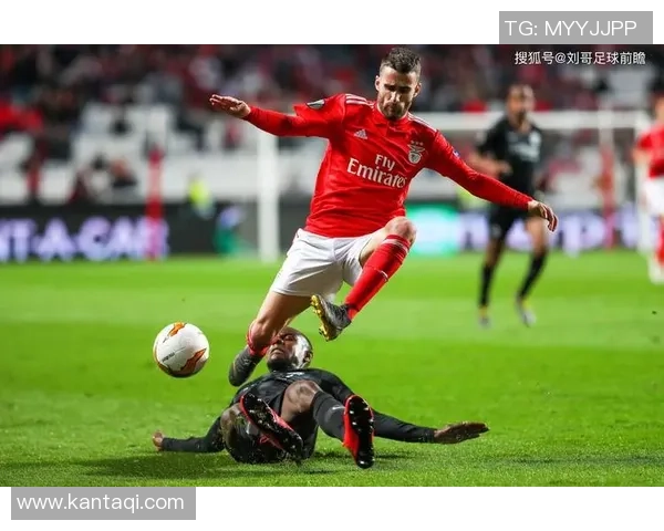 欧冠经典对决那不勒斯以1-0战胜拜仁战术解析引发全场热议